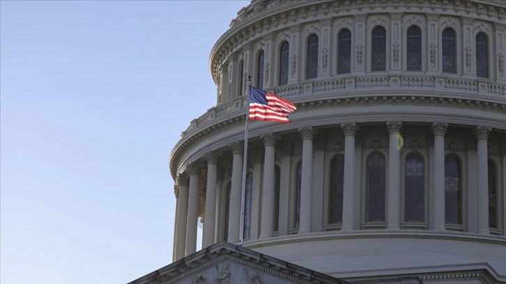 ABD Senatosu hükumetin kapanmasını önleyecek geçici bütçe tasarısını onayladı