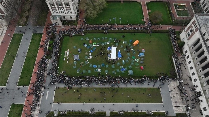 ABD'de Columbia Üniversitesi Rektörü, Filistin destekçilerinin oturma eylemini dağıttırdı