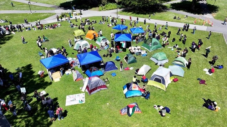 ABD'de, Filistin destekçisi protestolara San Francisco Üniversitesi öğrencileri de katıldı