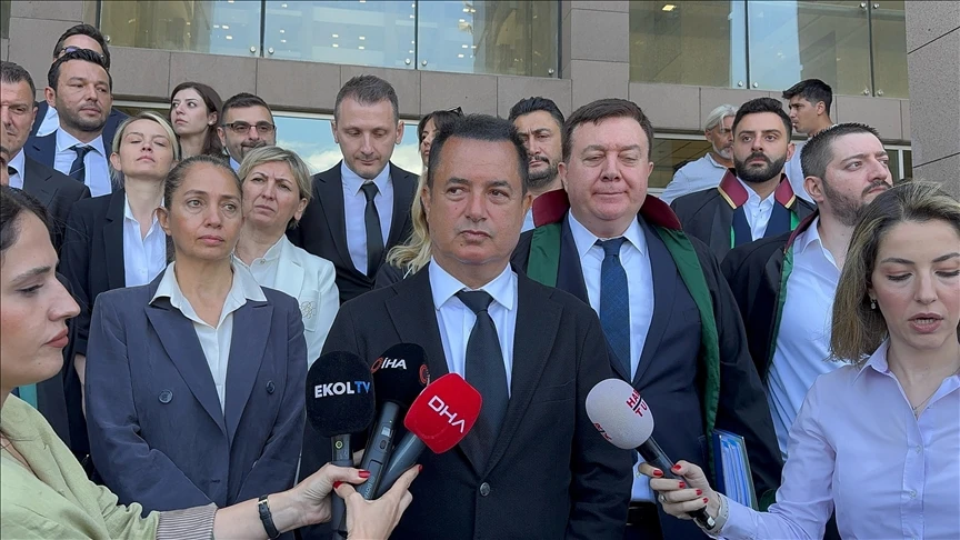 Acun Ilıcalı ile TV8 ve Exxen platformunun yöneticileri hakim karşısında