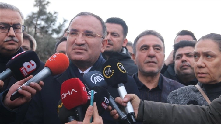 Adalet Bakanı Bozdağ: Depremlere ilişkin provokatif paylaşımlara karşı adli süreçler işletiliyor