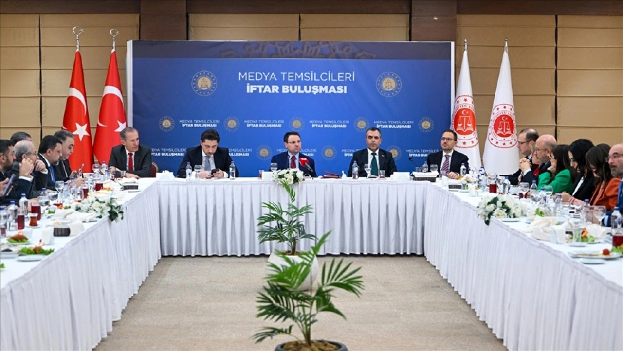 Adalet Bakanı G&uuml;rlek: Ter&ouml;rs&uuml;z T&uuml;rkiye s&uuml;recinin nihayete ermesini istiyoruz