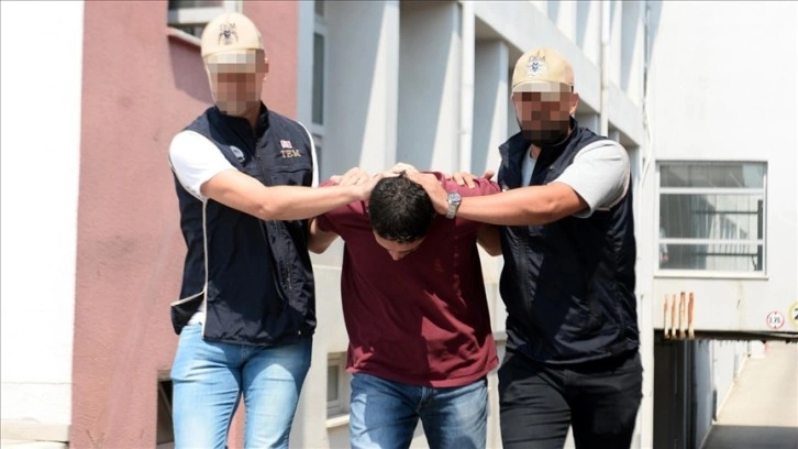 Adana'da saklandığı evde operasyonla yakalanan FETÖ'nün "mahrem imamı" tutuklandı