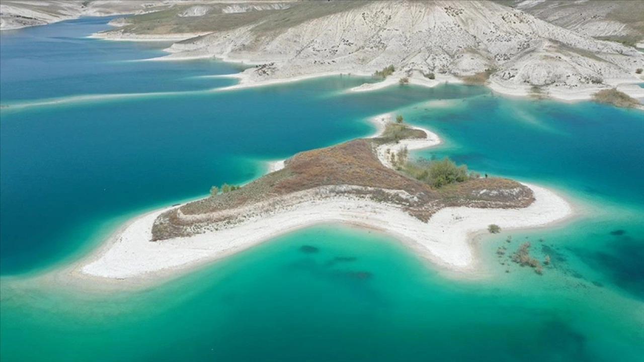 Adıyaman'ın martılara özel adası