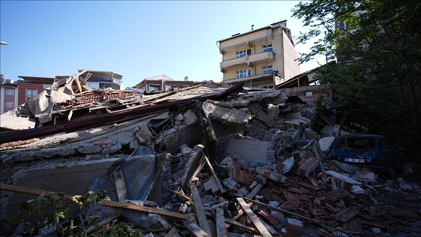 AFAD'dan Balıkesir'deki deprem sonrası çalışmalara ilişkin açıklama