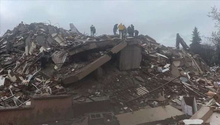 AFAD, Kahramanmaraş merkezli depremin büyüklüğünü 7,7 olarak revize etti