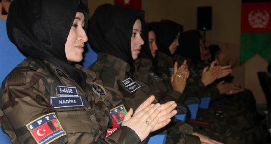 Afgan kadın polislere Sivas'ta özel harekat eğitimi
