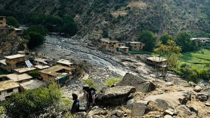 Afganistan'da hafta sonu meydana gelen seller nedeniyle hayatını kaybedenlerin sayısı 23'e