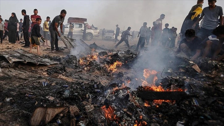 Afrika Birliği, İsrail'in Refah'taki kampa saldırısını kınadı