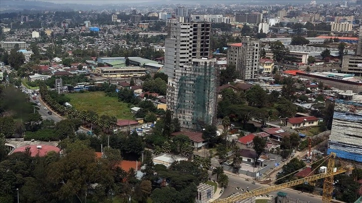 Afrika, kaynaklarına rağmen sanayileşmede büyümeyi sağlayamıyor