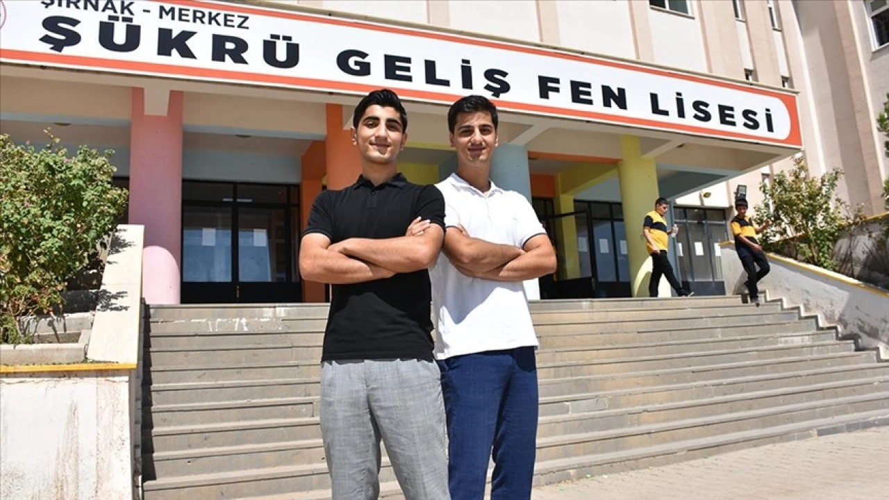 Ağabeyinden etkilenen Şırnaklı genç, İTÜ Uçak ve Uzay Bilimleri Fakültesi'ne yerleşti