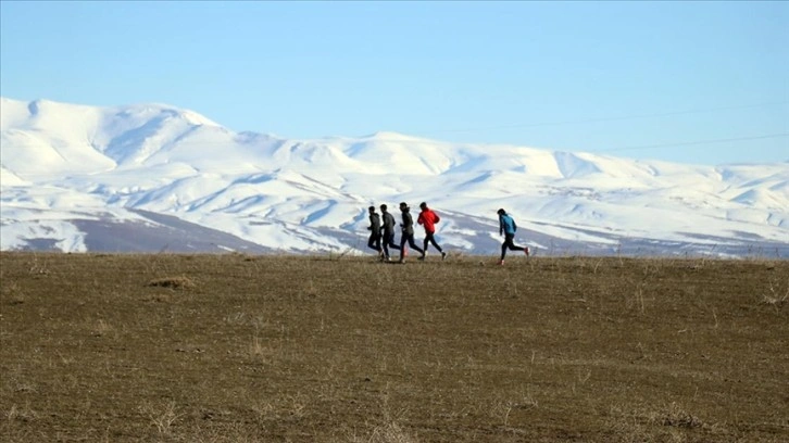 Ağrı'da spora kazandırılan atletlerin hedefi Kenya'da altın madalya