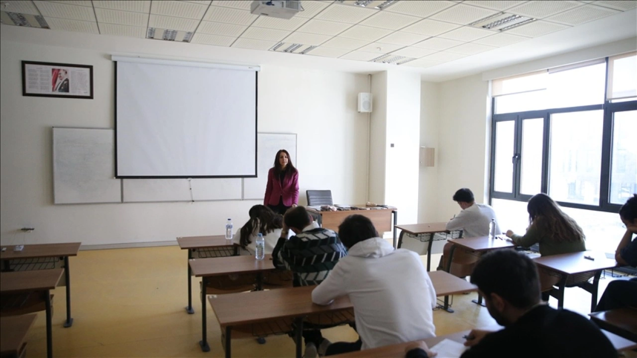 Ahıska Türkü akademisyen Türkiye'ye borcunu öğrenci yetiştirerek ödüyor