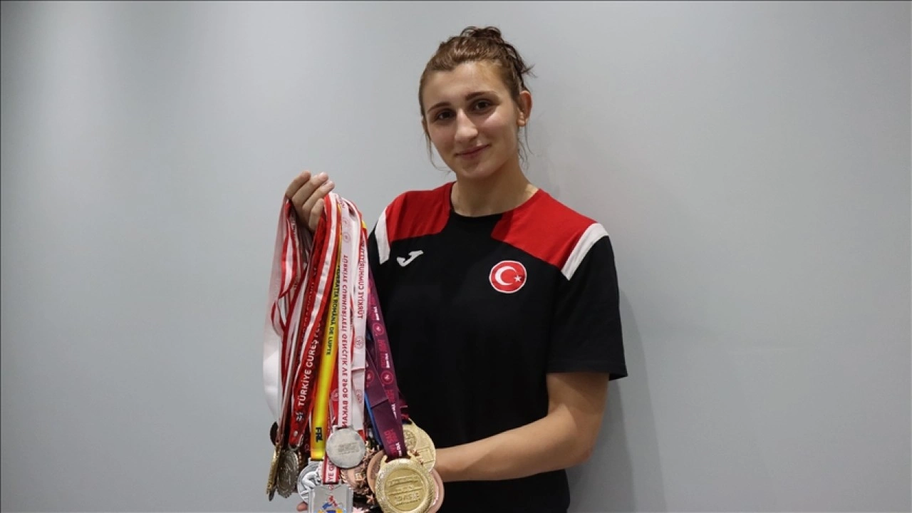 Ahıska Türkü güreşçi Elmira, Türkiye'yi olimpiyatlarda temsil etmek için yoğun çalışıyor
