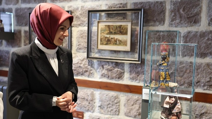 Aile ve Sosyal Hizmetler Bakanı Göktaş, Türkiye'nin ilk Anne Müzesi'ni ziyaret etti