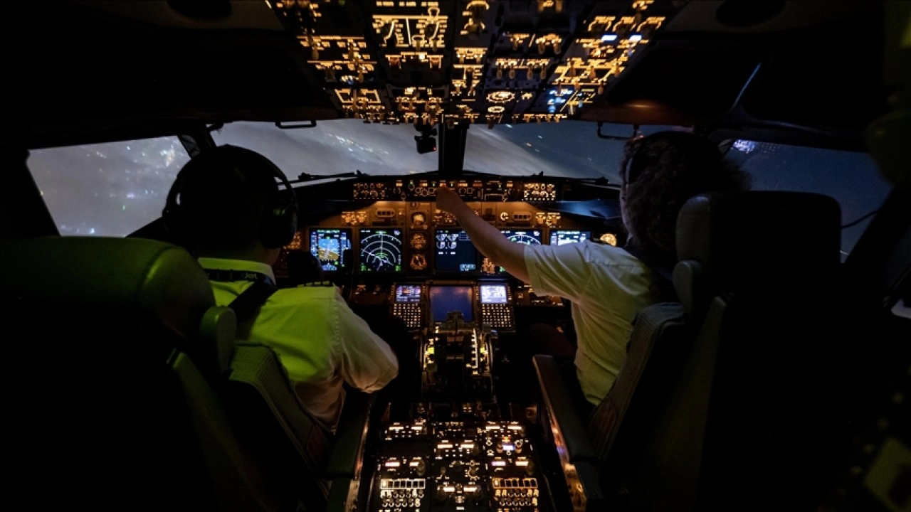 AJet'ten kaptan pilot ve ikinci pilot alımı için ilan