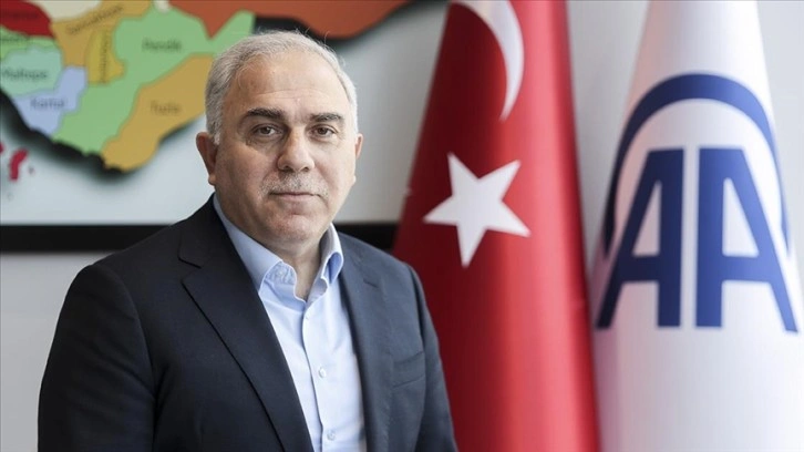 AK Parti'den yeniden aday gösterilen Fatih Belediye Başkanı Turan, projelerini anlattı