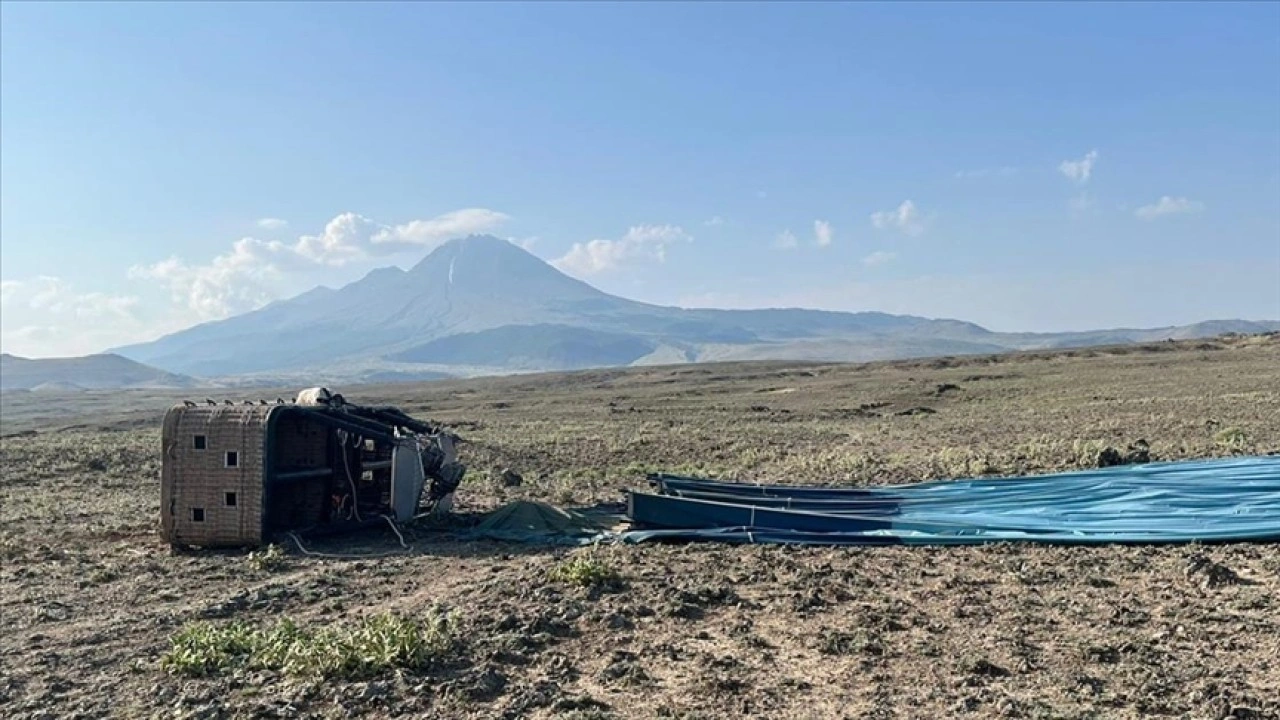 Aksaray'da iki ayrı sıcak hava balonu kazasında 1 pilot hayatını kaybetti, 31 kişi yaralandı
