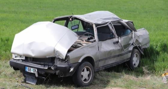 Aksaray’da otomobil şarampole devrildi: 4 ağır yaralı