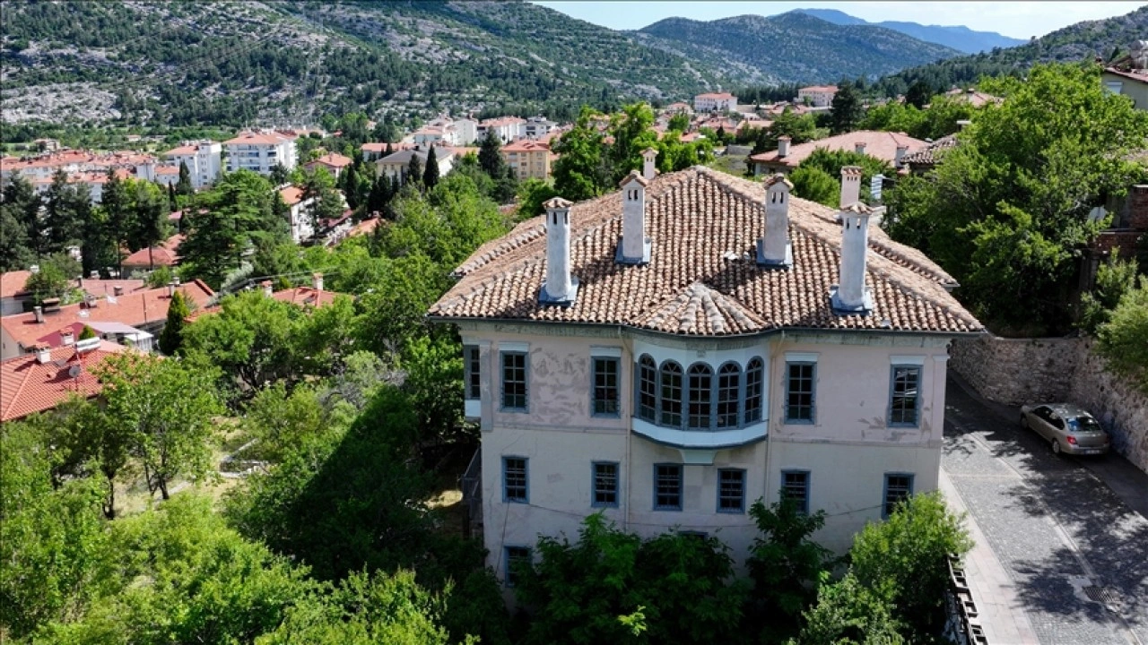 Akseki'nin asırlık konakları ziyaretçilerini tarihi yolculuğa çıkarıyor