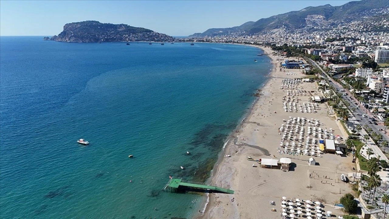 Alanya'da uzayan turizm sezonunda doluluk yüzde 85 oldu