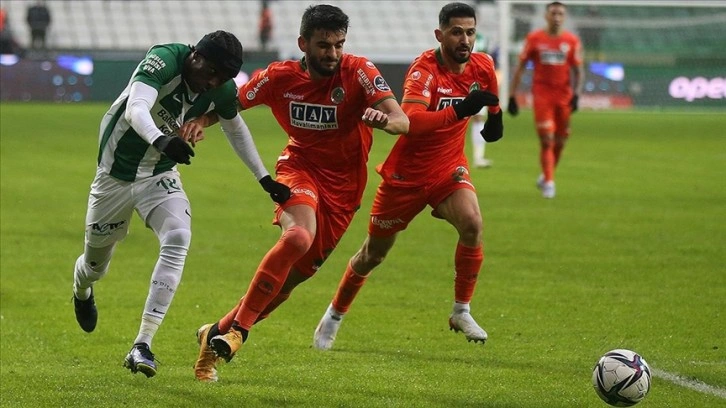 Alanyaspor deplasmanda galip