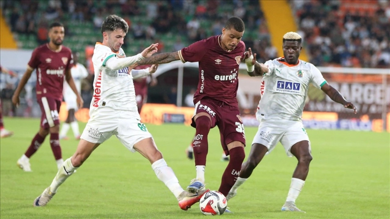 Alanyaspor, Göztepe karşısında tek golle kazandı