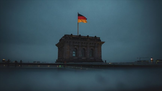 Alman ekonomi uzmanları, ülke ekonomisi için keskin bir resesyon öngörüyor