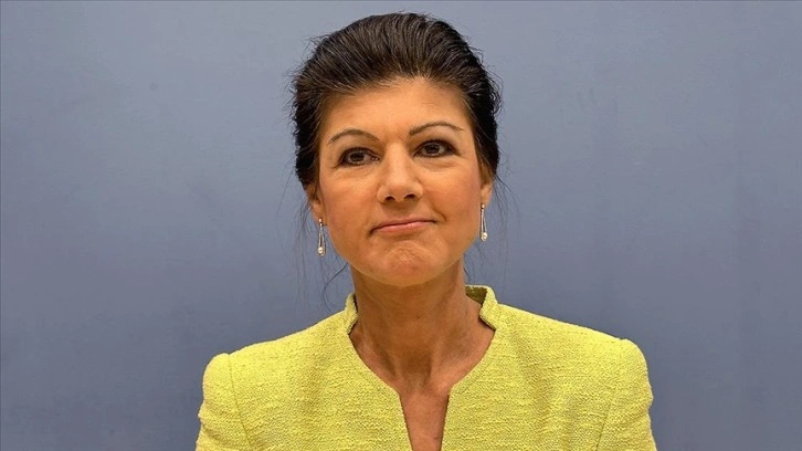 Alman milletvekili Wagenknecht, Alman hükümetini "savaş suçuna yardım etmekle" suçladı