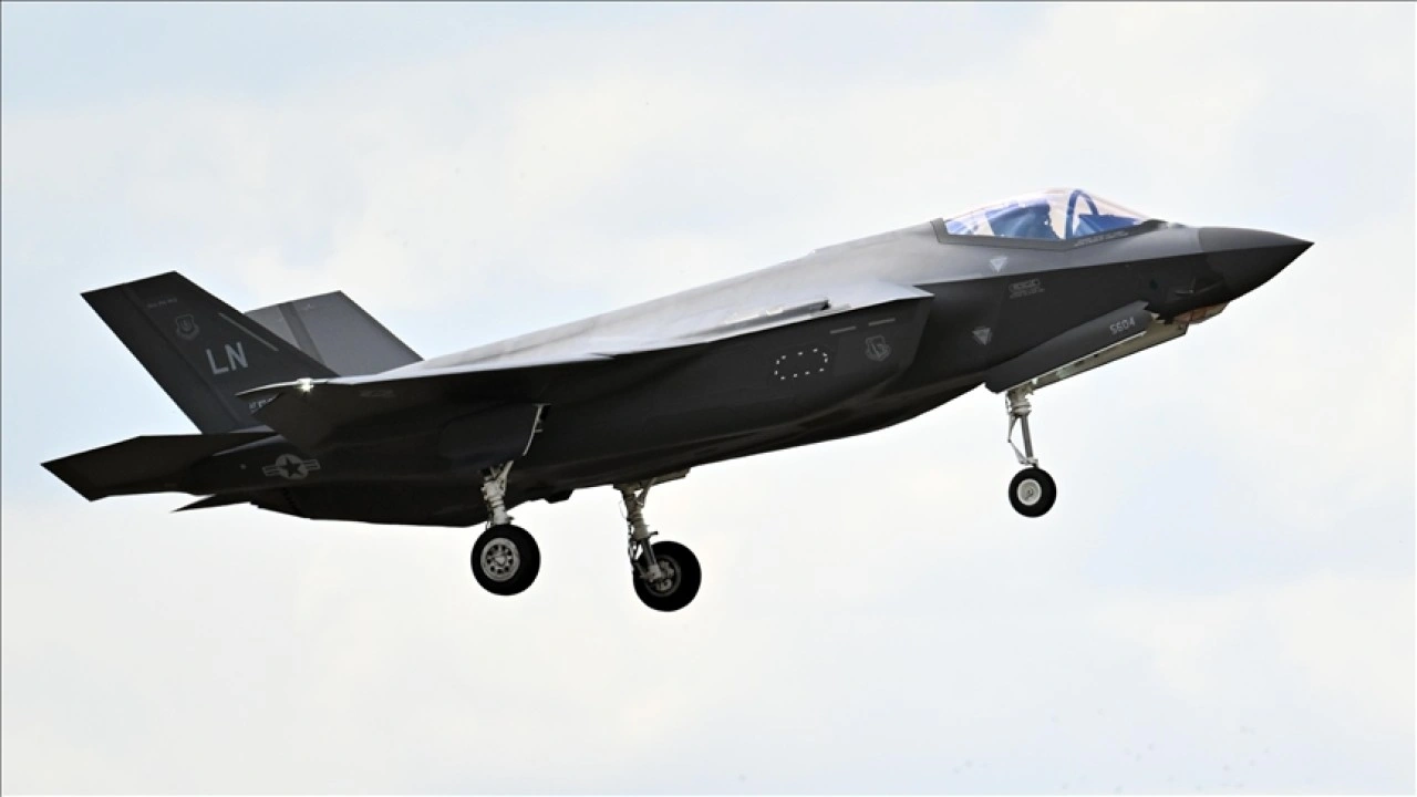 Almanya, ABD'den daha fazla F-35 savaş uçağı satın almayı planlıyor