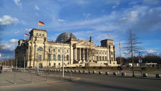 Almanya Federal Meclis binası çevresinde güvenlik artırılacak