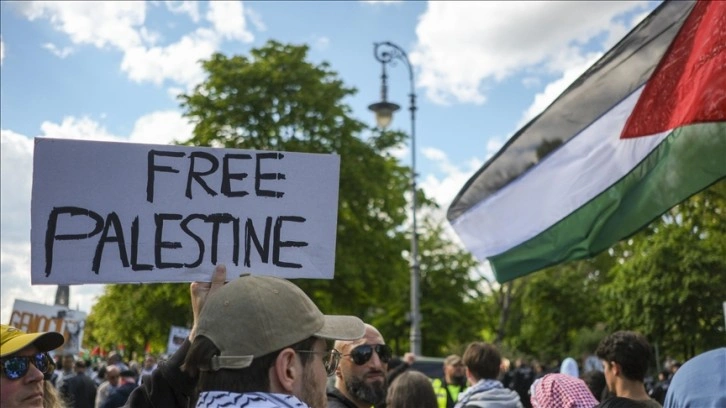 Almanya’daki Müslümanlar, Gazze’deki vahşeti önlemesi için hükümete çağrı yaptı