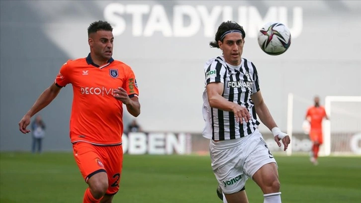Altay ile Medipol Başakşehir 1-1 berabere kaldı