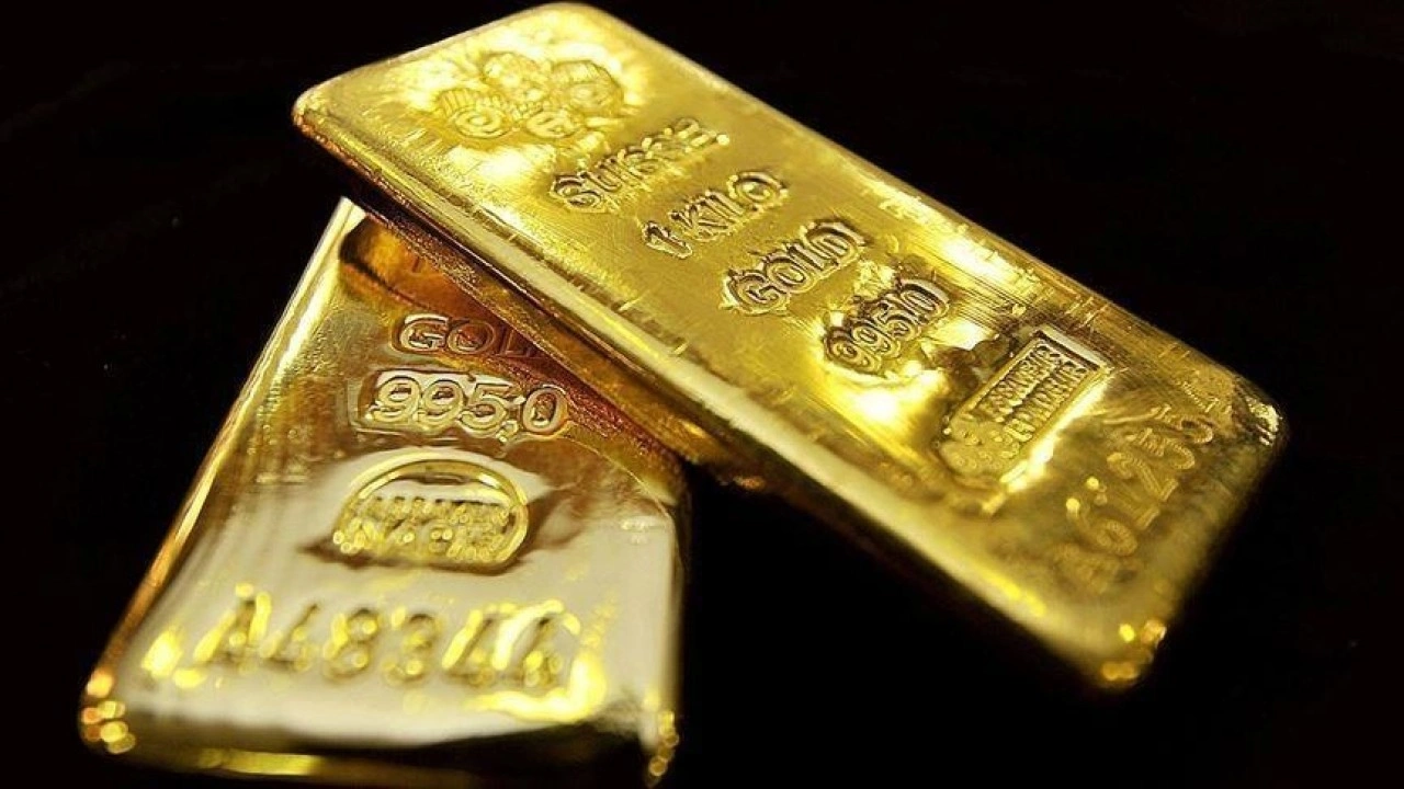 Altının onsu Fed'e ilişkin artan gevşeme beklentilerinin desteğiyle rekor kırdı