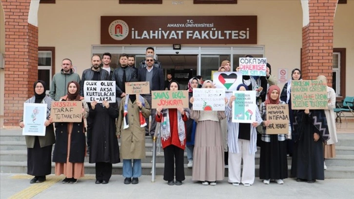 Amasya'da üniversite öğrencilerinden İsrail'in Gazze'ye yönelik saldırılarına tepki