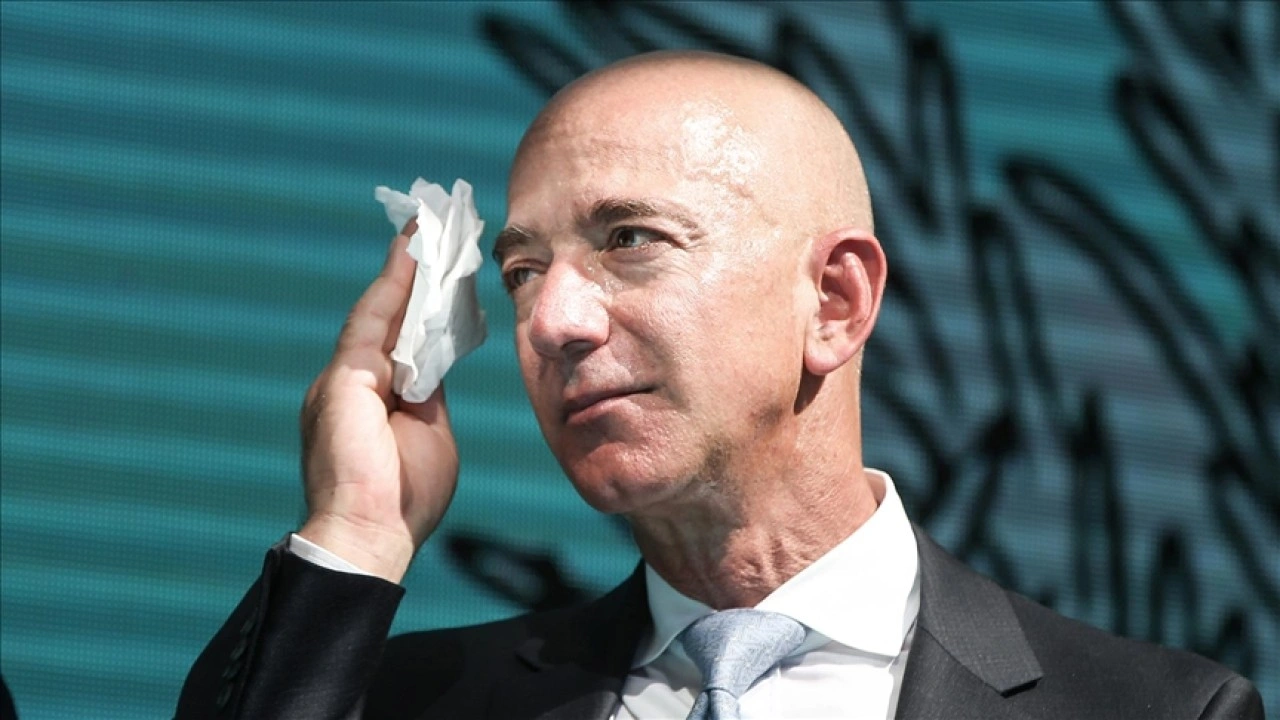 Amazon'un kurucusu Bezos, 25 milyon adet hisse satmayı planlıyor