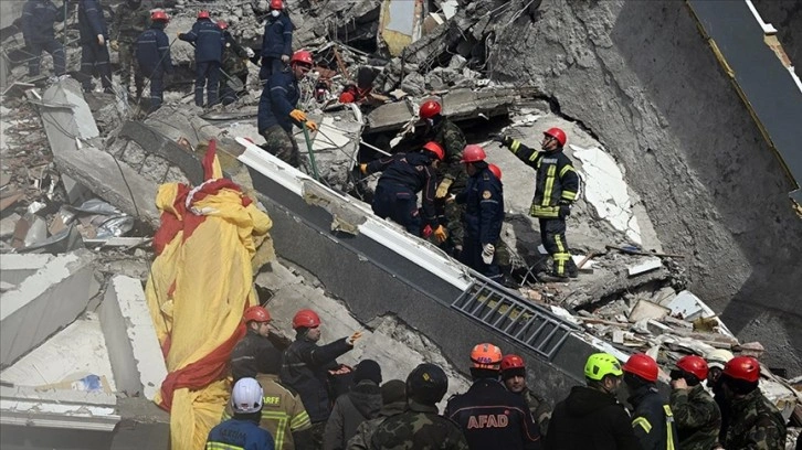 Amerikalı sismologlar Türkiye'deki depremin büyüklüğüne dikkat çekti