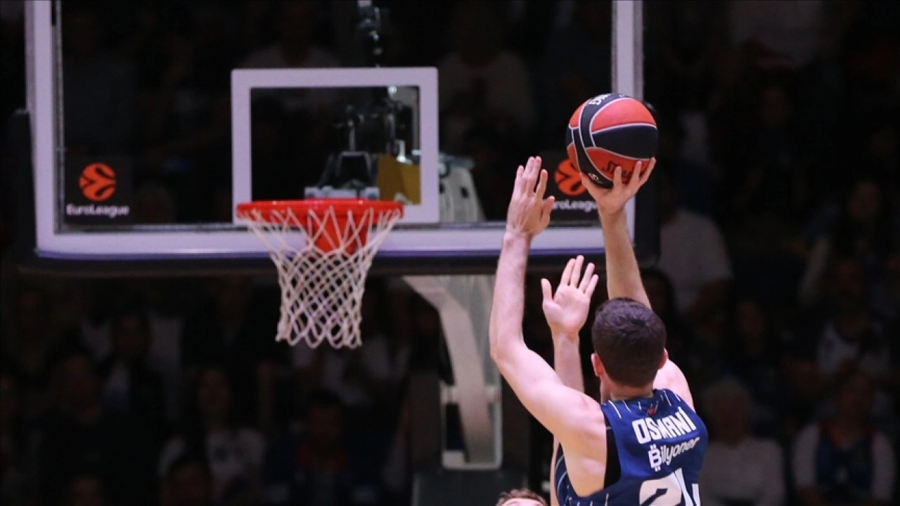Anadolu Efes, Avrupa Ligi'nde yarın deplasmanda LDLC ASVEL ile karşılaşacak