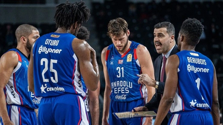 Anadolu Efes, THY Avrupa Ligi'nde yarın Valencia Basket ile deplasmanda karşılaşacak