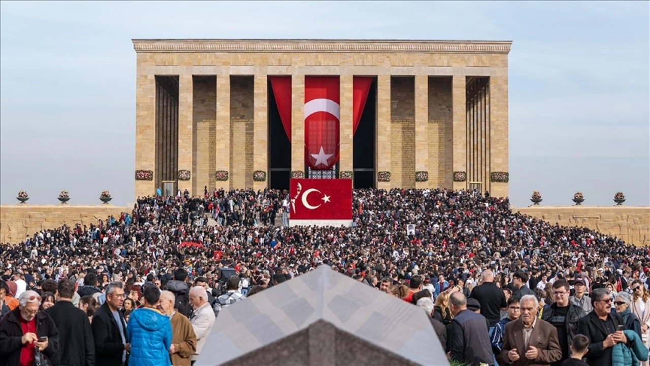 Anıtkabir 10 Kasım'da 1 milyon 219 bin 148 ziyaretçiyi ağırladı