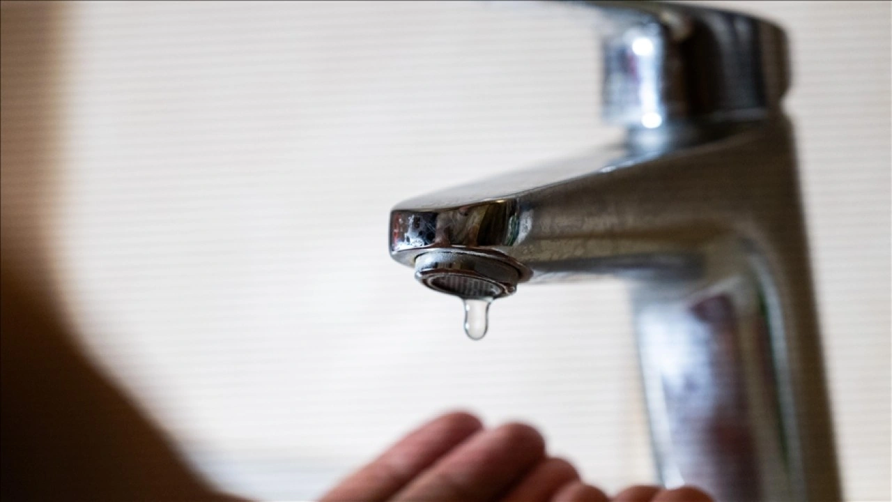 Ankara'da 11 il&ccedil;e su kesintisi yaşıyor