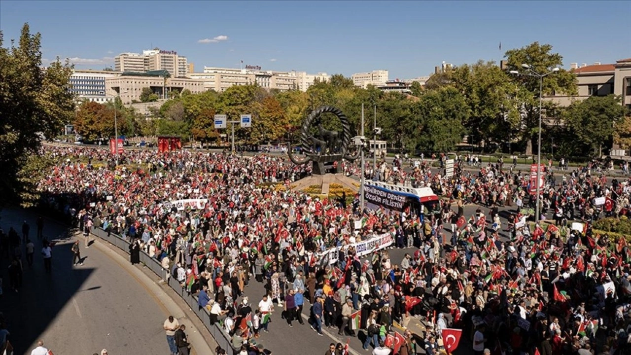 Ankara'da 'Gazze Kararlılık Yürüyüşü' düzenleniyor