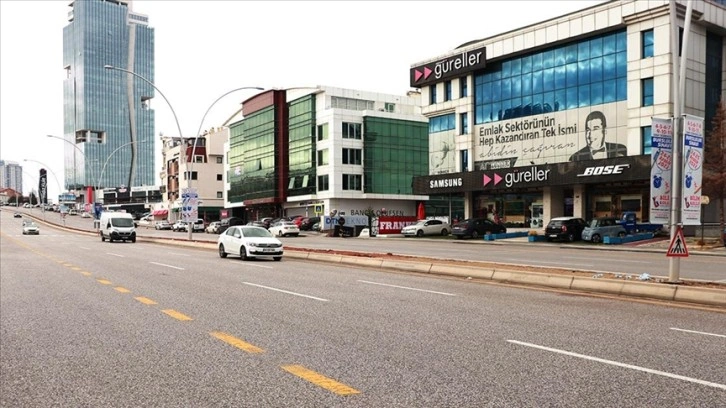 Ankara'nın işlek caddelerinden Turan Güneş Bulvarı, ölümle sonuçlanan kazalarla anılmaya başlandı