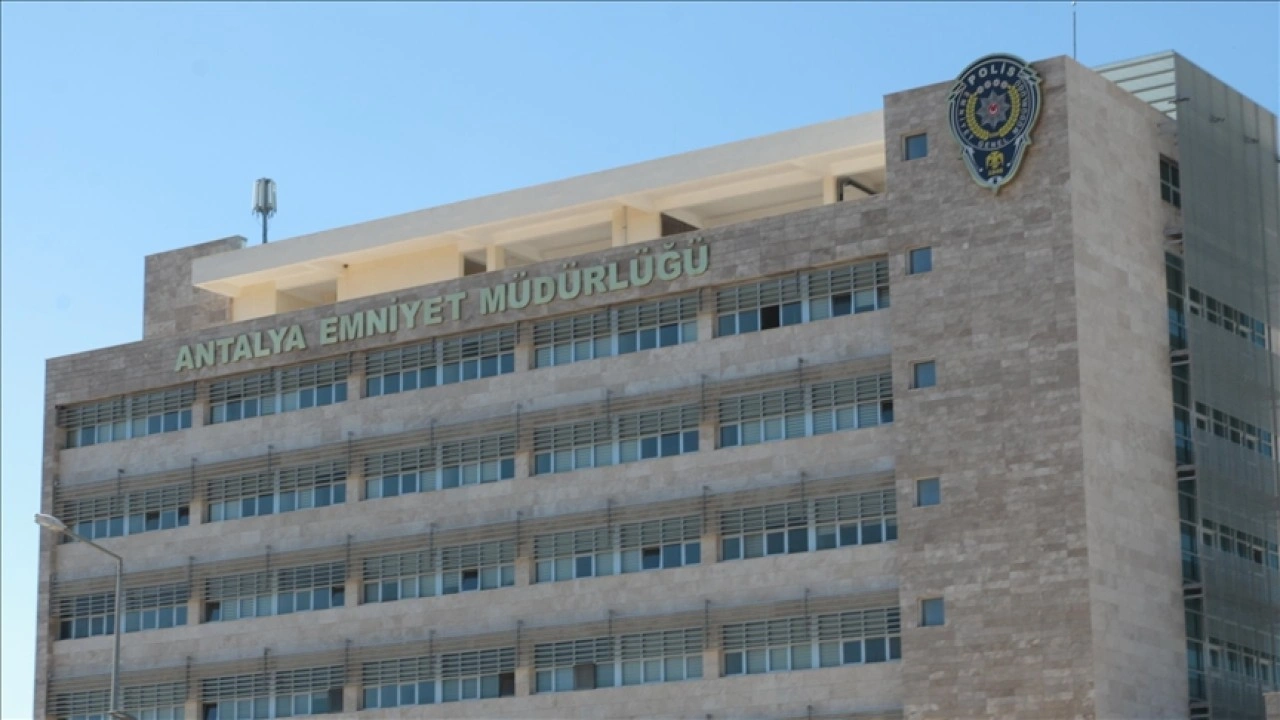 Antalya Büyükşehir Belediyesine yönelik soruşturmada 16 şüpheli gözaltına alındı