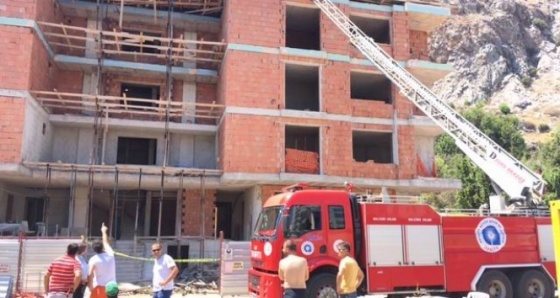 Antalya'da inşaatta göçük: 3 yaralı