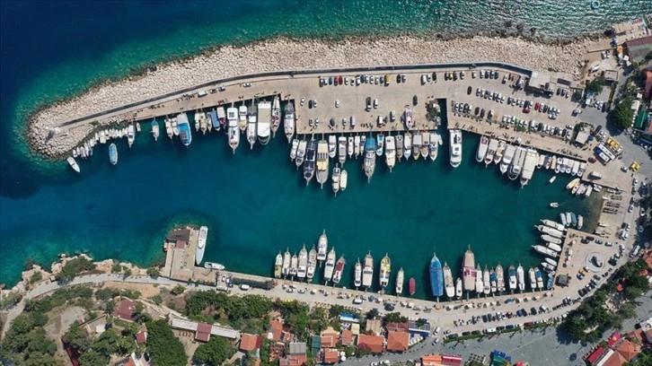 Antalya Mavi Bayraklı plajlarıyla turizmde fark yaratıyor