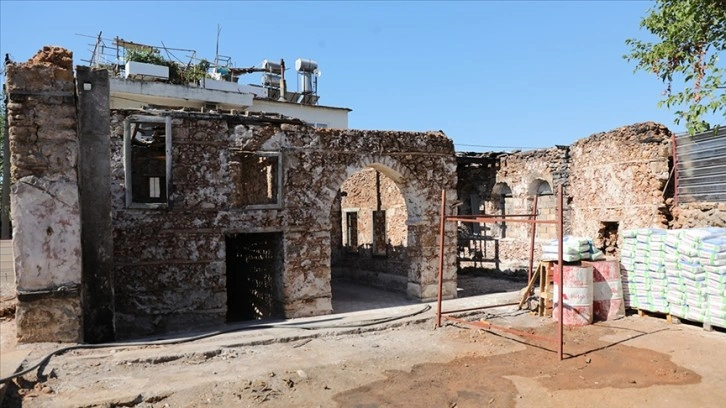 Antalya'da yangında zarar gören tarihi bina Devlet Konuk Evi olacak