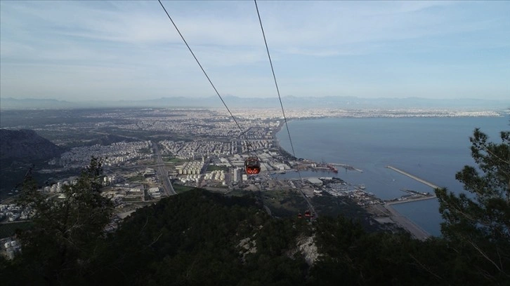 Antalya'daki teleferik kazasında kurtarma ekiplerinin kask kamerasındaki görüntülere ulaşıldı