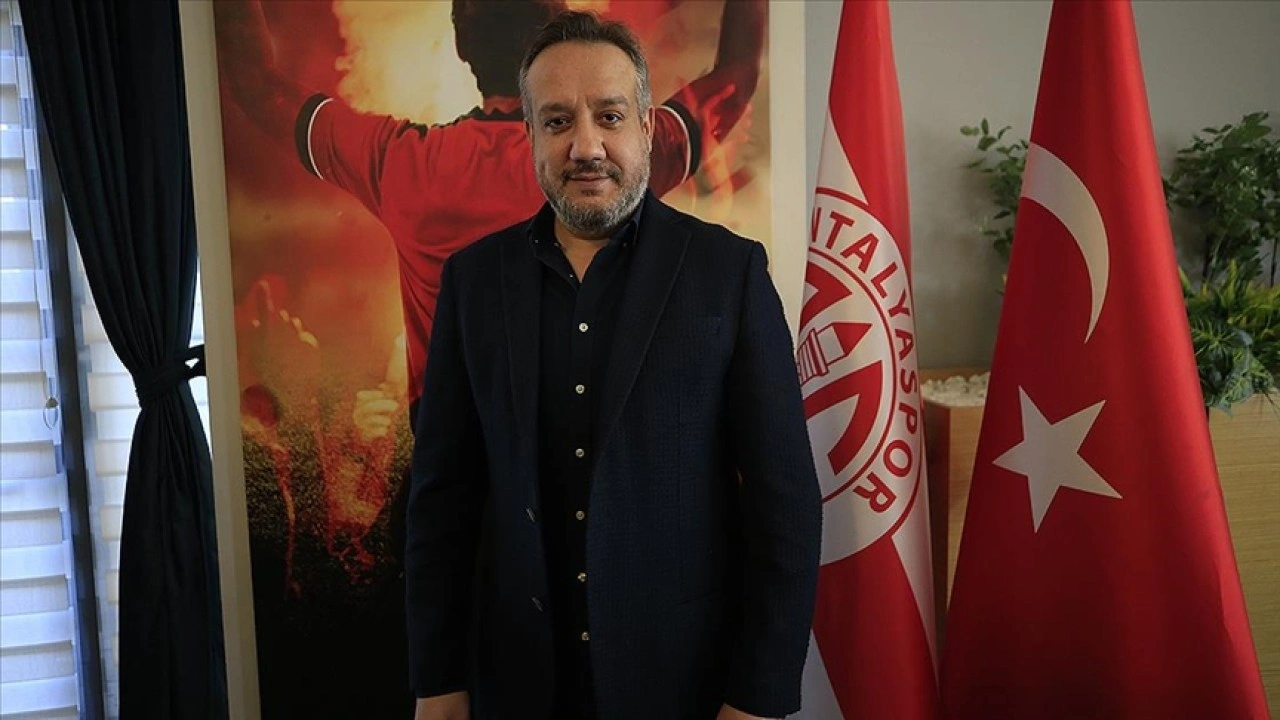 Antalyaspor Başkanı Sinan Boztepe görevi bıraktığını açıkladı