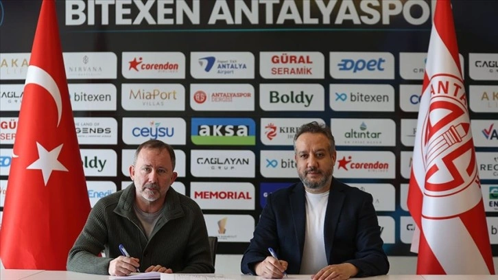 Antalyaspor, teknik direktör Sergen Yalçın ile sözleşme imzaladı